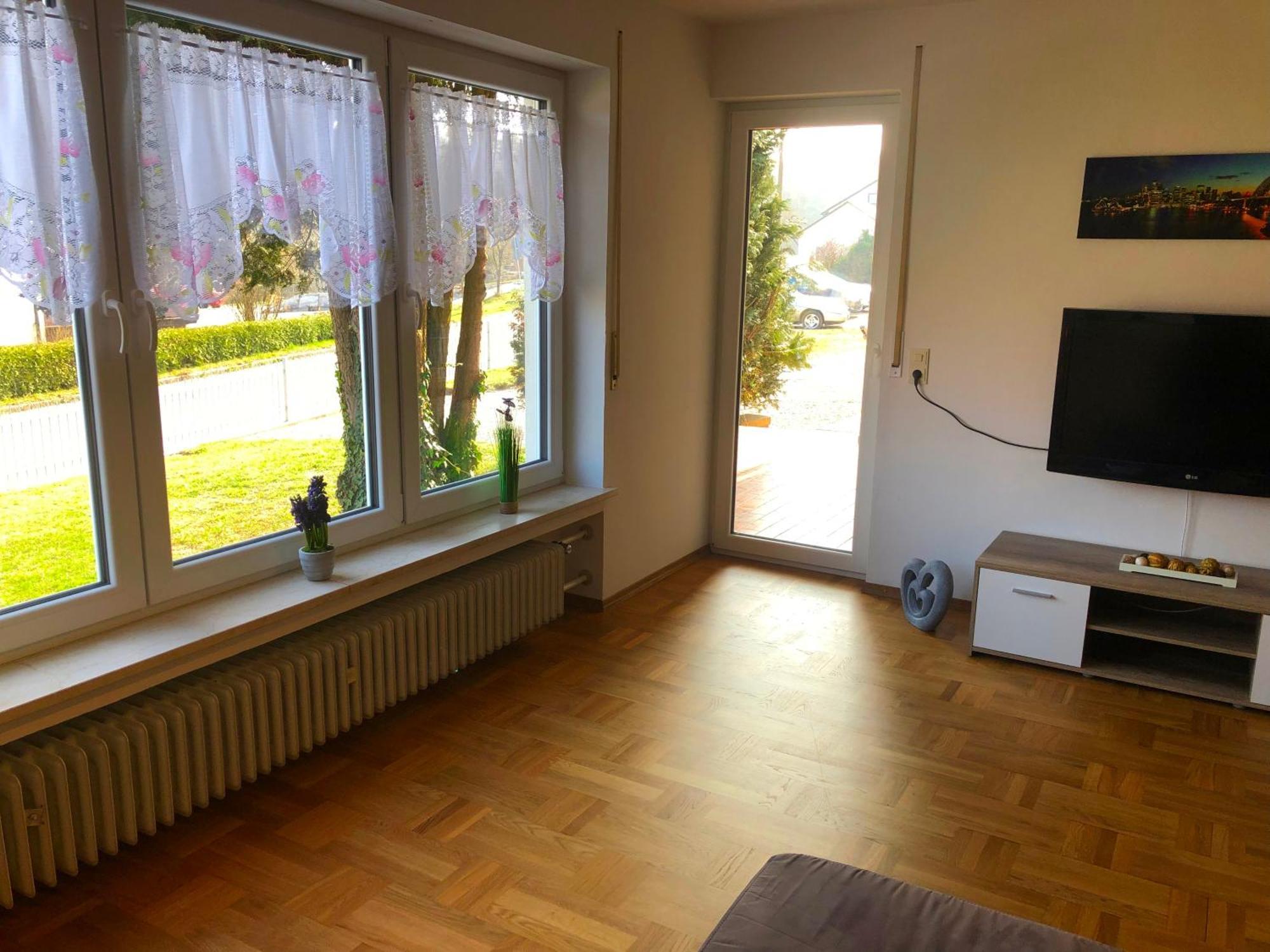 Ferienwohnungen / Ferienhaus Adelsried Buitenkant foto